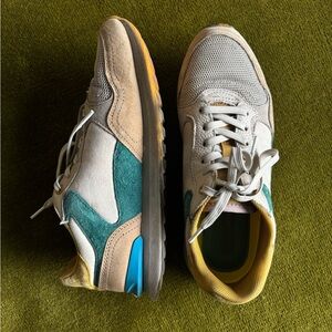 HOFF Women's Oaxaca Sneakers